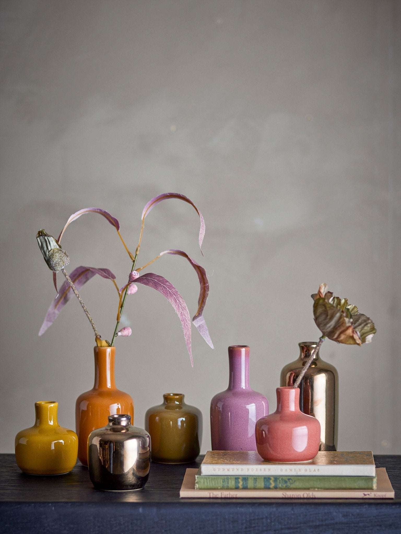 Bloomingville Steingut-Vase – Braun, 21,6 Cm, Mit Gedrehtem Griff & Reaktiver Glasur